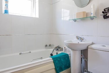 6 bed house, Flora Street, Cathays, Cardiff, CF244EQ - Image 9